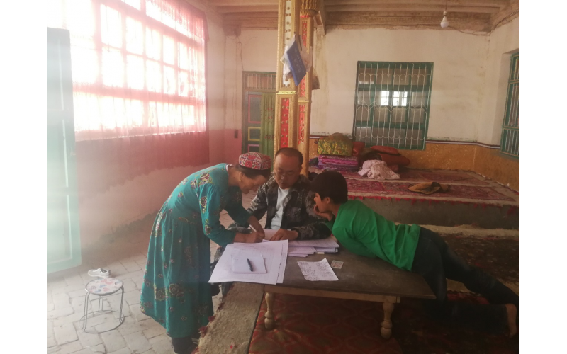 潤(rùn)物無(wú)聲 擎繪美麗鄉(xiāng)村新畫(huà)卷 ——記新疆莎車(chē)縣巴格阿瓦提鄉(xiāng)曙光村駐村第一書(shū)記杜瑞